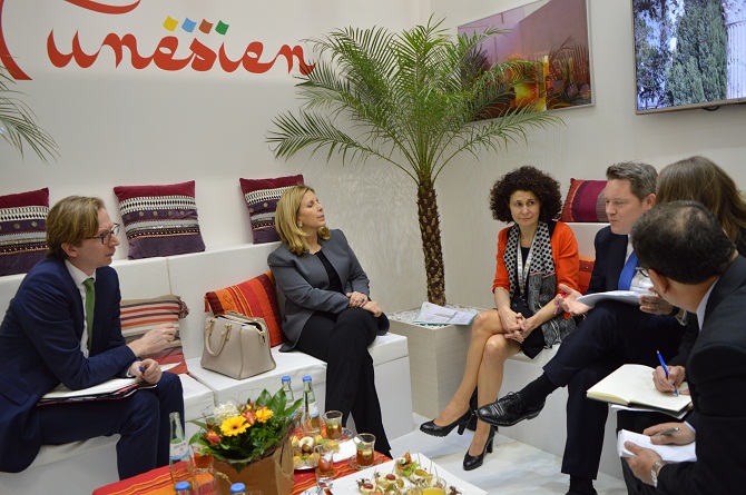 La présidente du groupe TUI reçue sur le stand Tunisie par la ministre du Tourisme, Selma Elloumi Rekik.