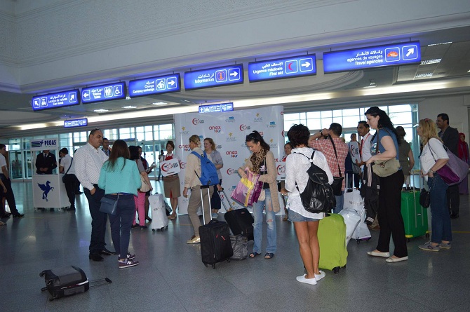 Touristes russes à l'aéroport de Djerba.