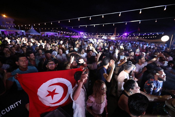 Djerba public beach party