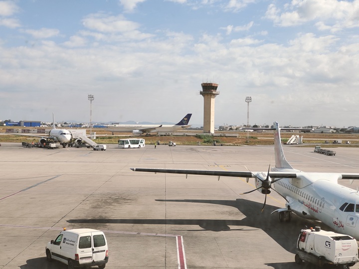 tunis-carthage-aeroport-avion